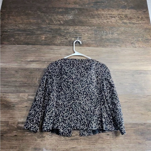 LOFT Black and White Swirl Blazer - Picture 8 of 11